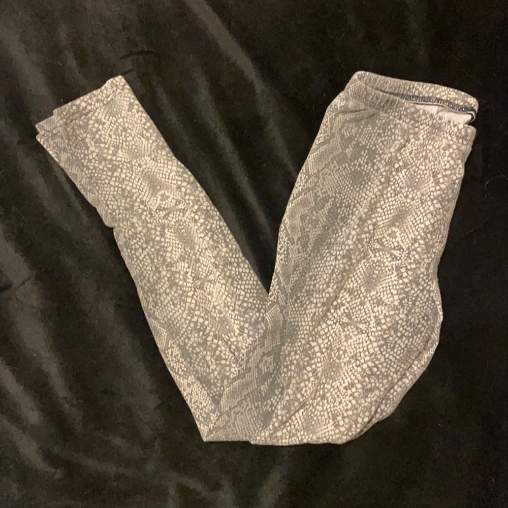 SO snake print leggings size Small